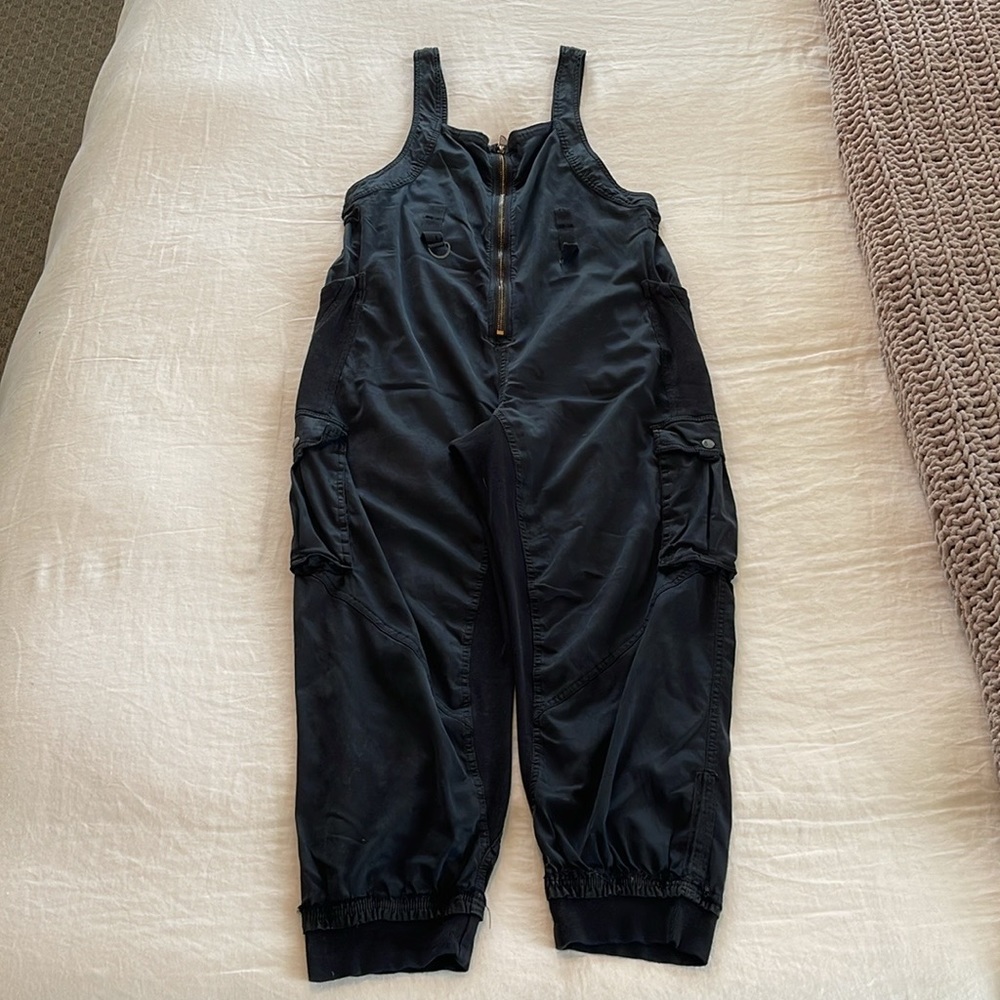 Free people, black jumpsuit, size Lg